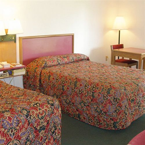 Knights Inn Center Valley Quarto foto